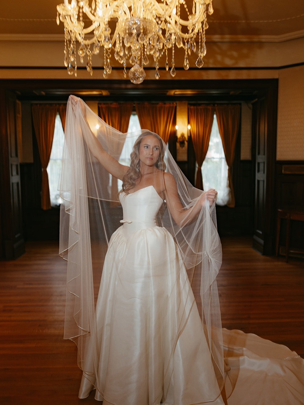 105” princess veil - Picture 4 of 8